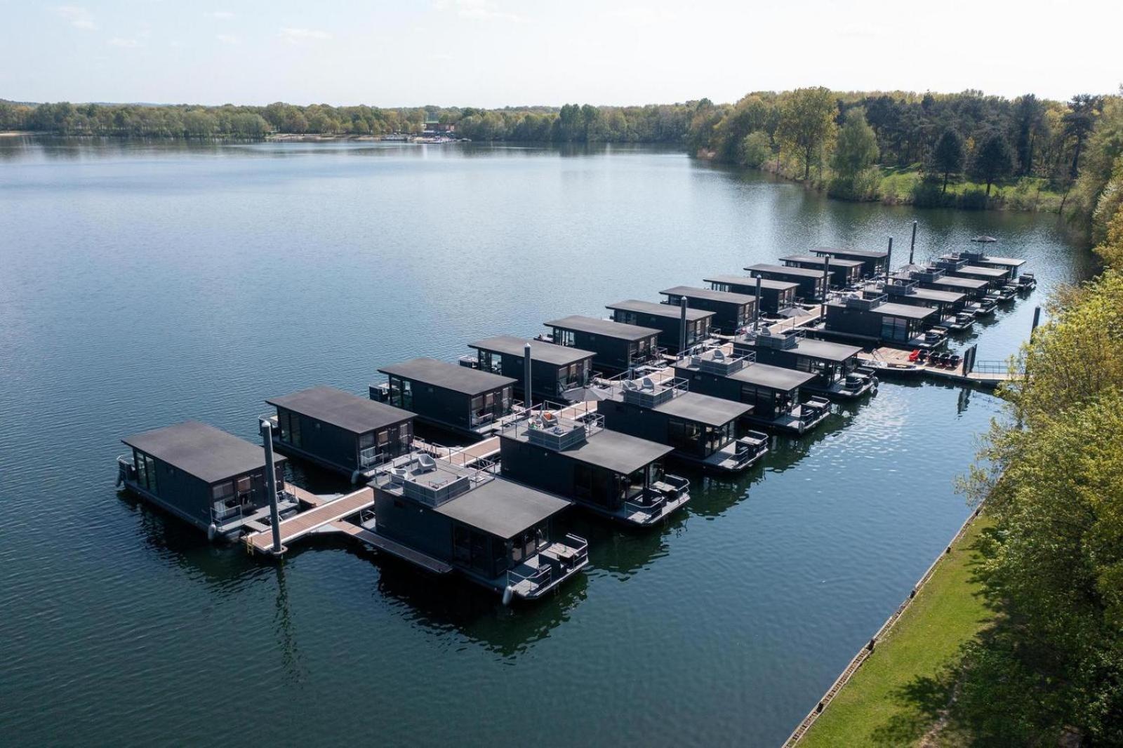 Houseboat Marina Mookerplas 4-6 Persons Plasmolen Eksteriør bilde