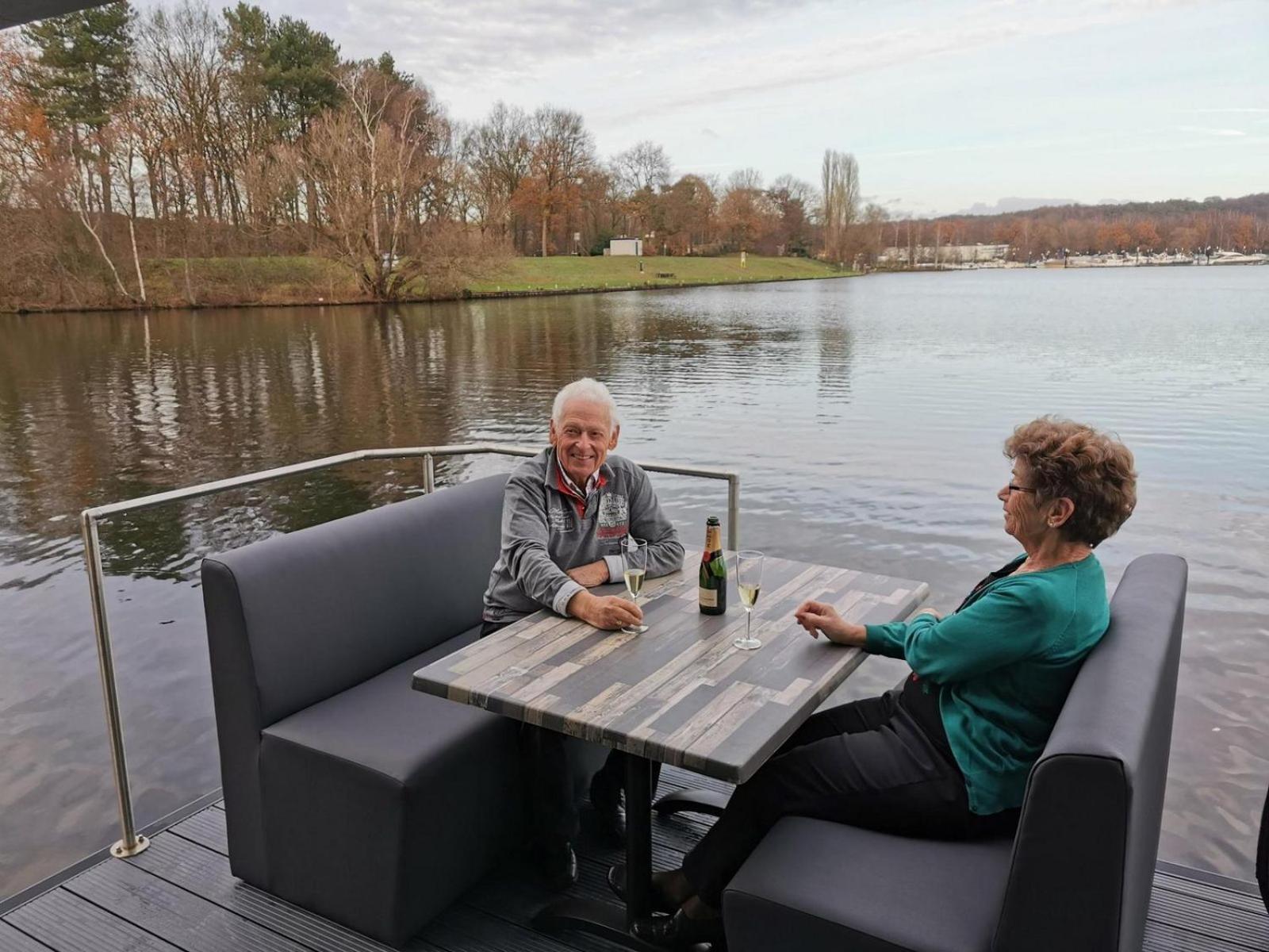 Houseboat Marina Mookerplas 4-6 Persons Plasmolen Eksteriør bilde